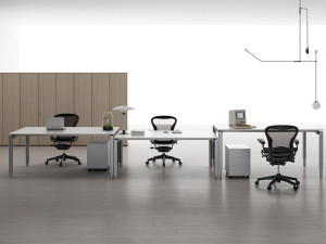 Алюминиевый стол с регулируемой высотой