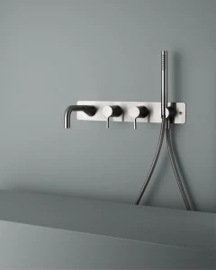 Вулкан. 36 61. Настенный смеситель для Quadrodesign