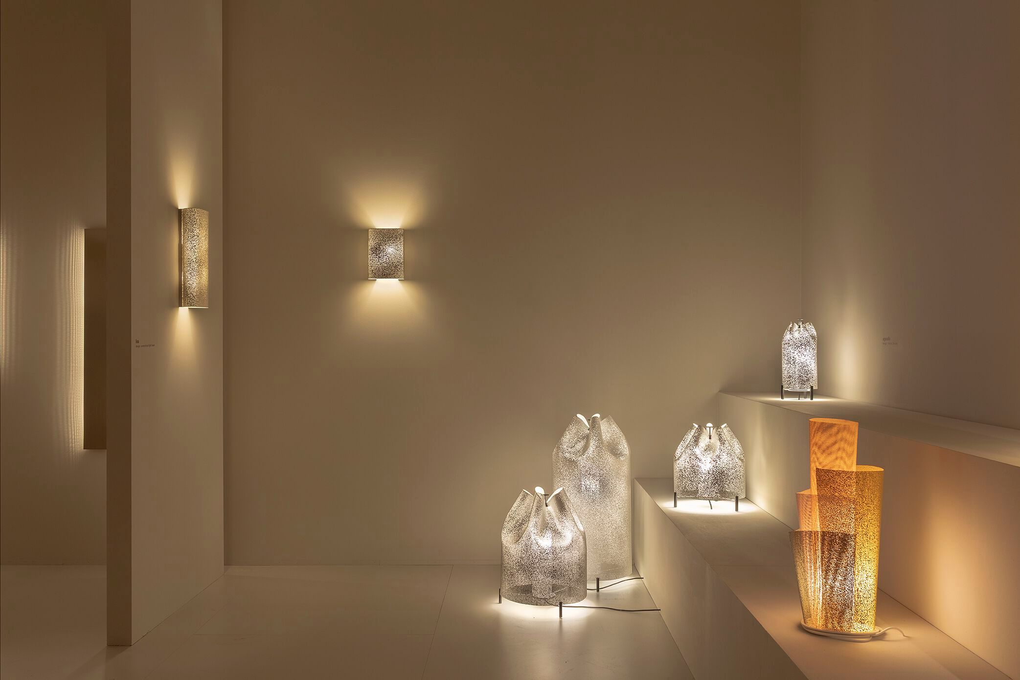 Светодиодная настольная лампа из нержавеющей стали A-Emotional Light Agasallo ARCH-00032093 - Вид №4