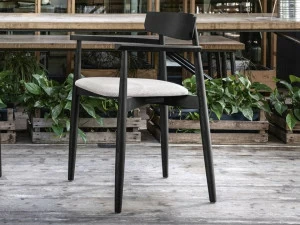 Miniforms Штабелируемый деревянный стул с подлокотниками Claretta