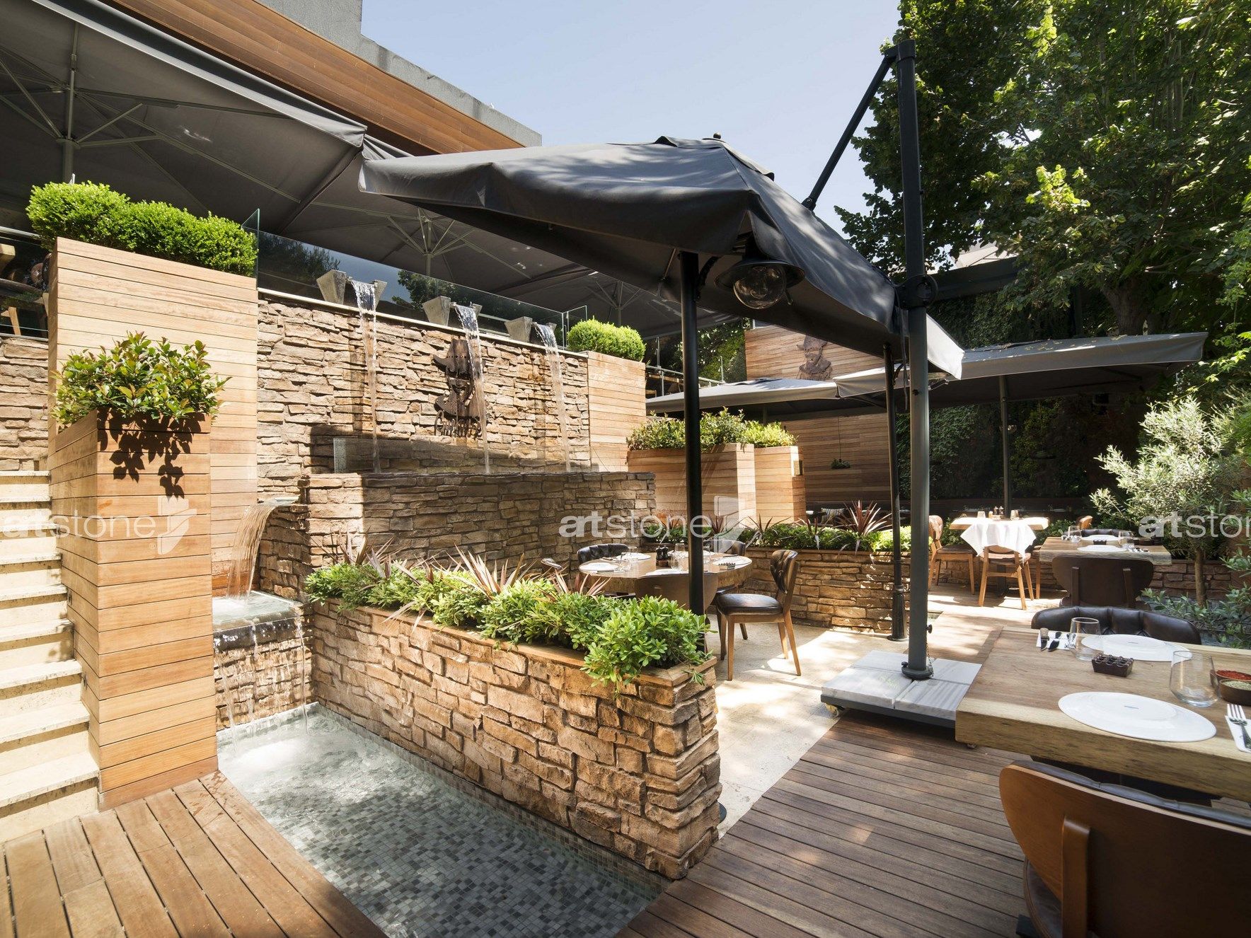 Панель с трехмерными эффектами из стекловолокна для внутреннего / наружного эффекта камня Artstone Panel Systems SILLAREJO ARCH-00030947 - Вид №1