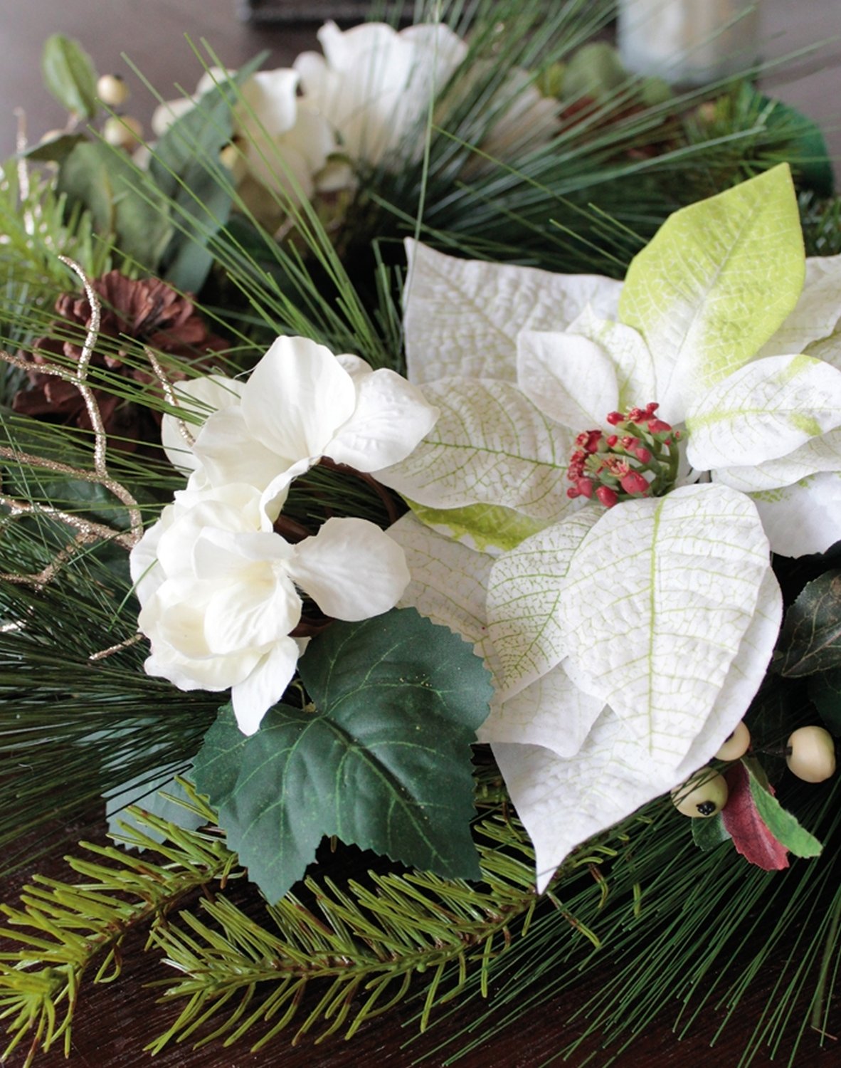 1455 778 a3 Искусственный венок 'пуансеттия / роза / гортензия / ель', Ø 50 см, бежево-белый H-andreas  - Вид №2