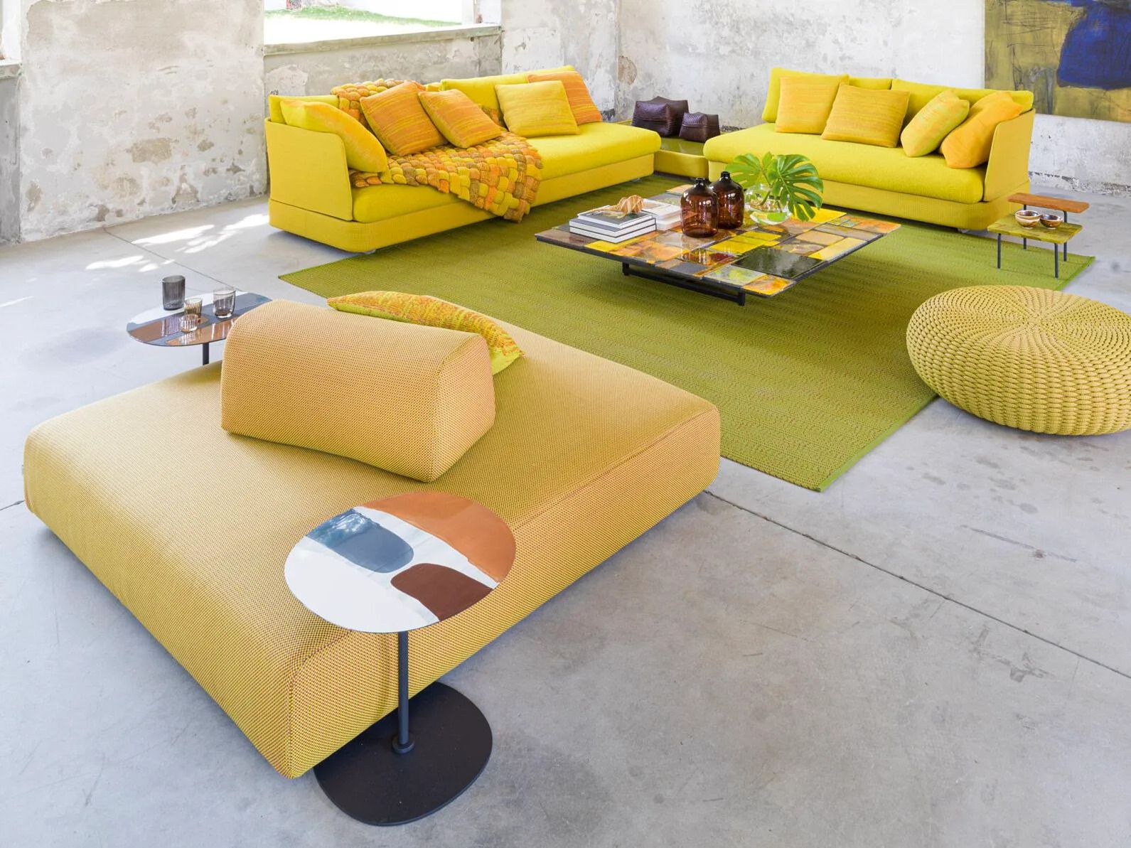 Журнальный столик с алюминиевым основанием и медным верхом Paola Lenti STRAP ARCH-00085750 - Вид №9