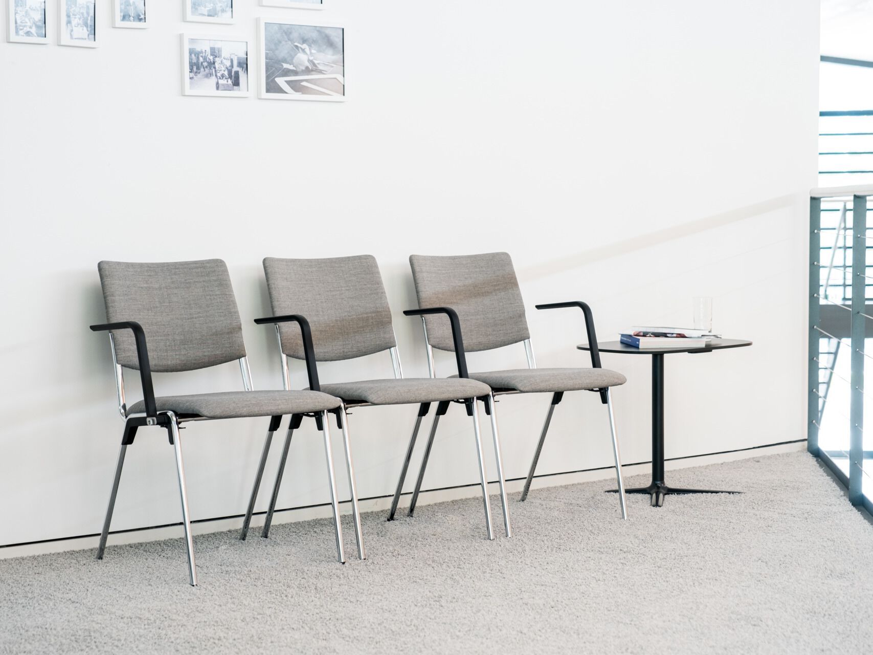 Штабелируемый стул для конференций Brunner герой ARCH-00111541 - Вид №1