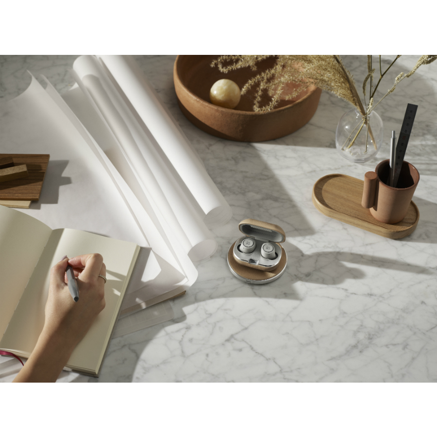 Наушники беспроводные BeoPlay E8 2.0, natural Bang & Olufsen 1646101 - Вид №2