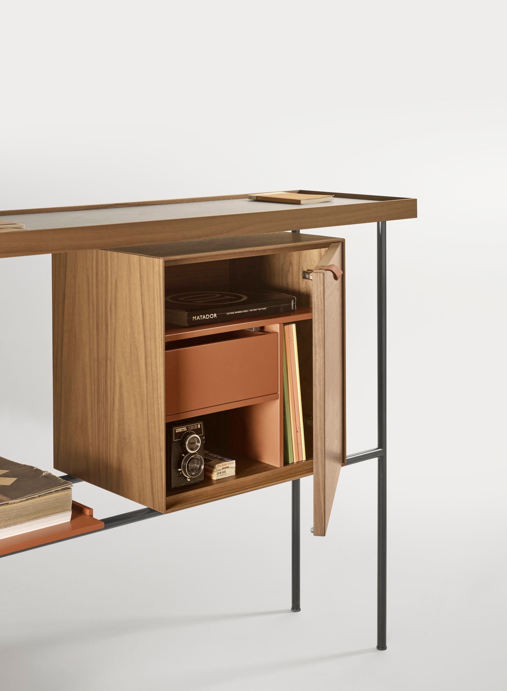 Прямоугольная консоль из дерева и металла с полками TREKU Kutxa ARCH-00152938 - Вид №4