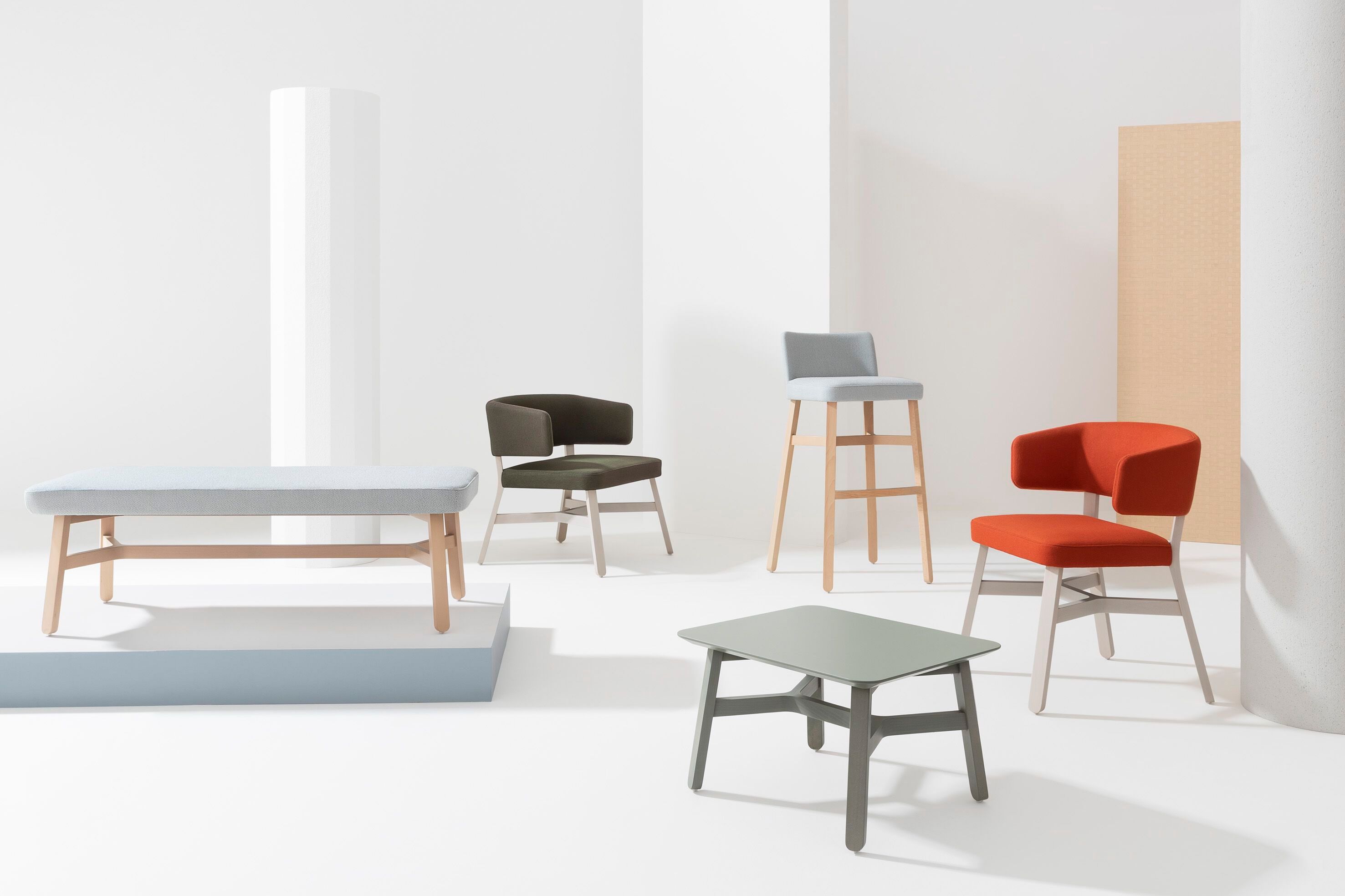 Высокий табурет из бука Billiani круассан ARCH-00138963 - Вид №3