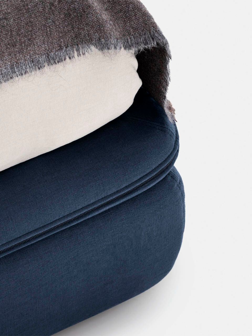 Двуспальная кровать из ткани с мягким изголовьем Pianca DOMENICA ARCH-00068293 - Вид №1