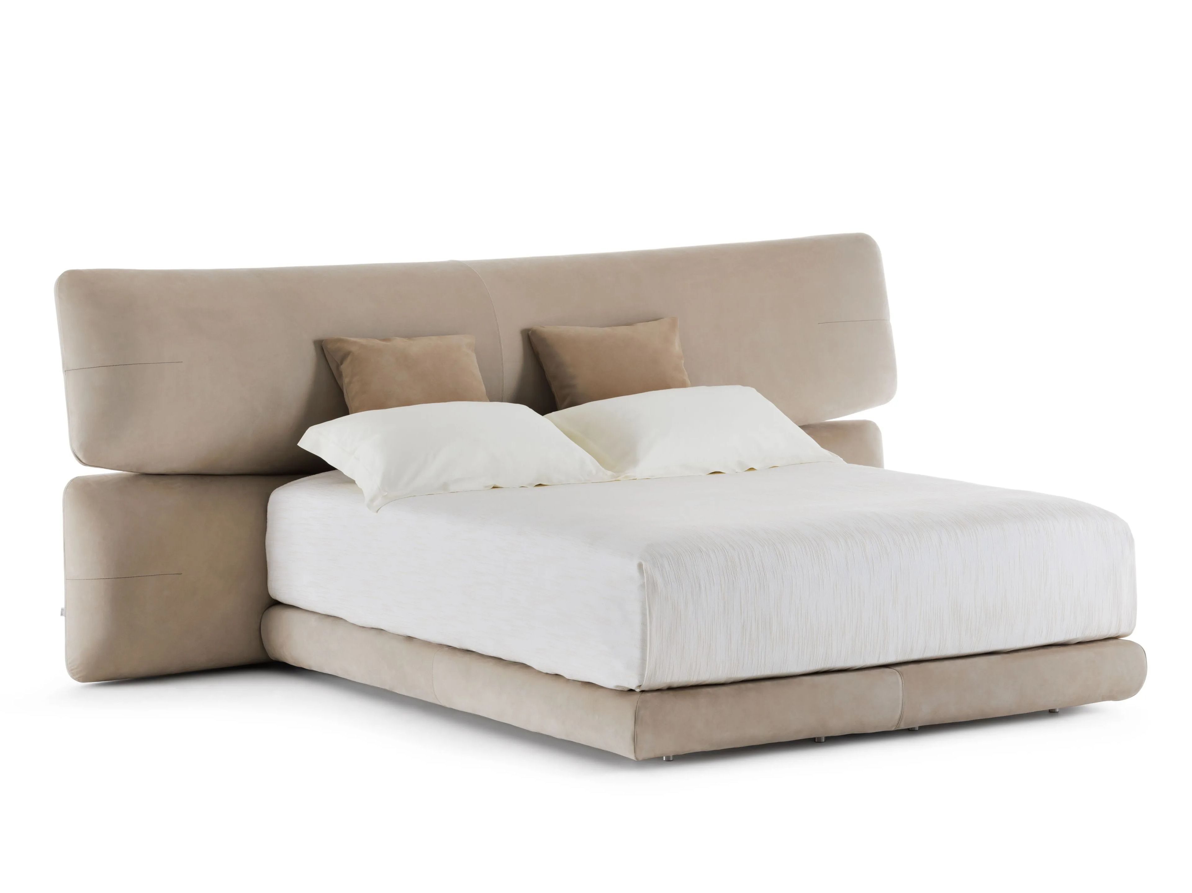 Кожаная двуспальная кровать с мягким изголовьем Flou YUNA ARCH-00103925